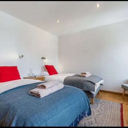 Beautiful 2br In Centre Daire